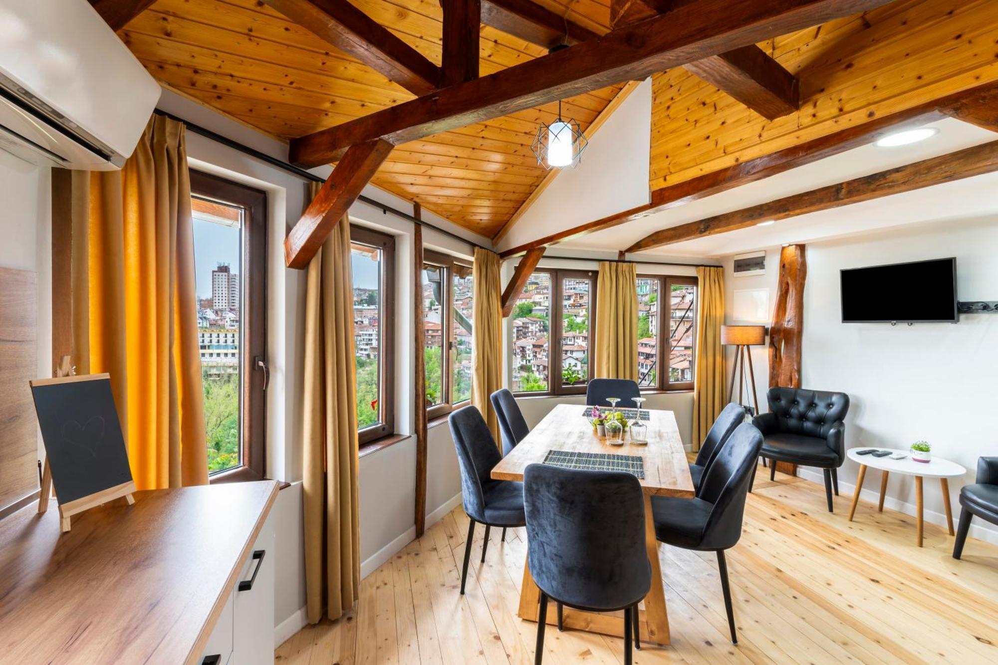 Bobevata Guest House - Floor 2 - Stunning View Old Town เวลีคอเทอร์โนโว ภายนอก รูปภาพ