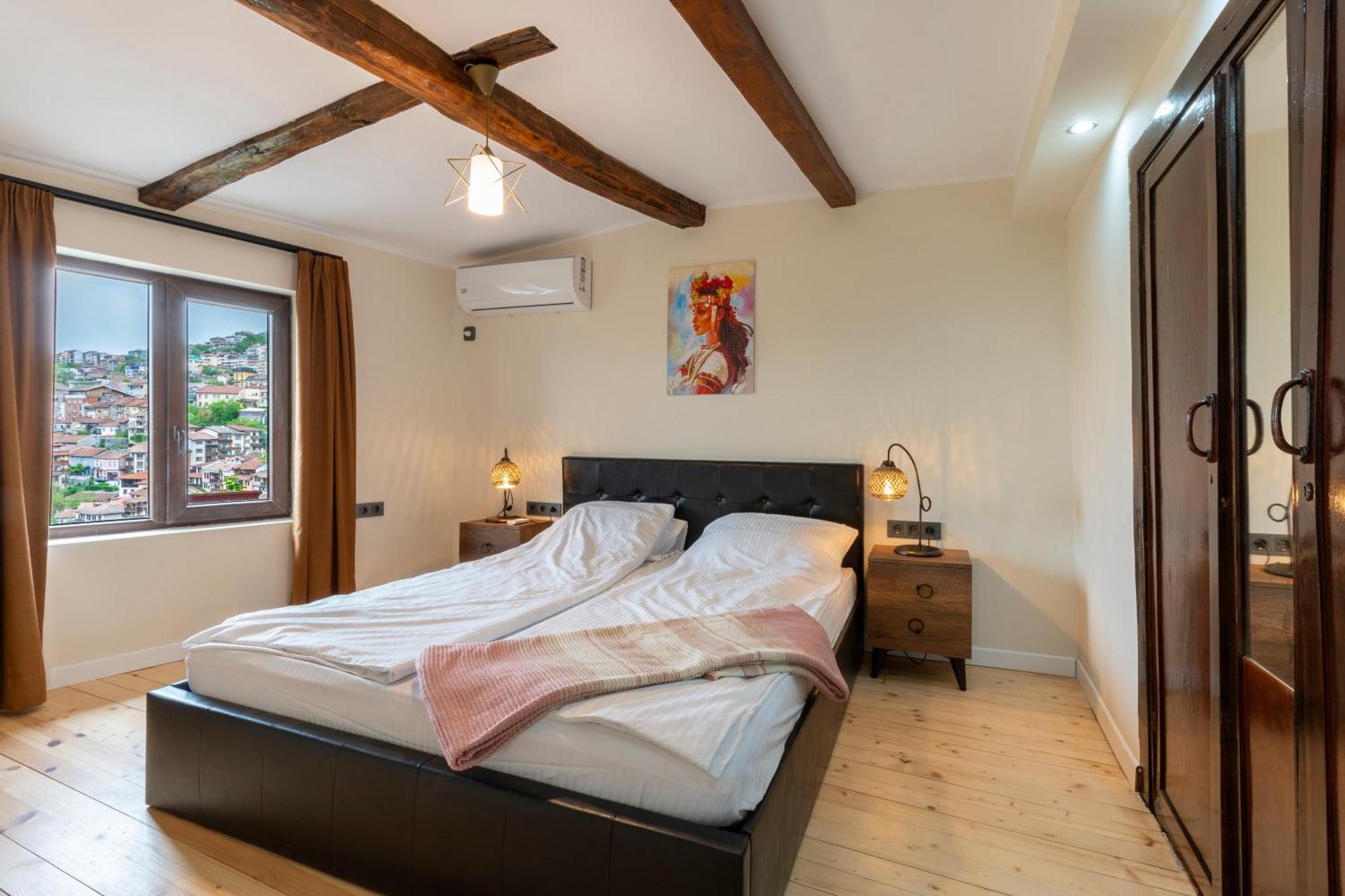 Bobevata Guest House - Floor 2 - Stunning View Old Town เวลีคอเทอร์โนโว ภายนอก รูปภาพ