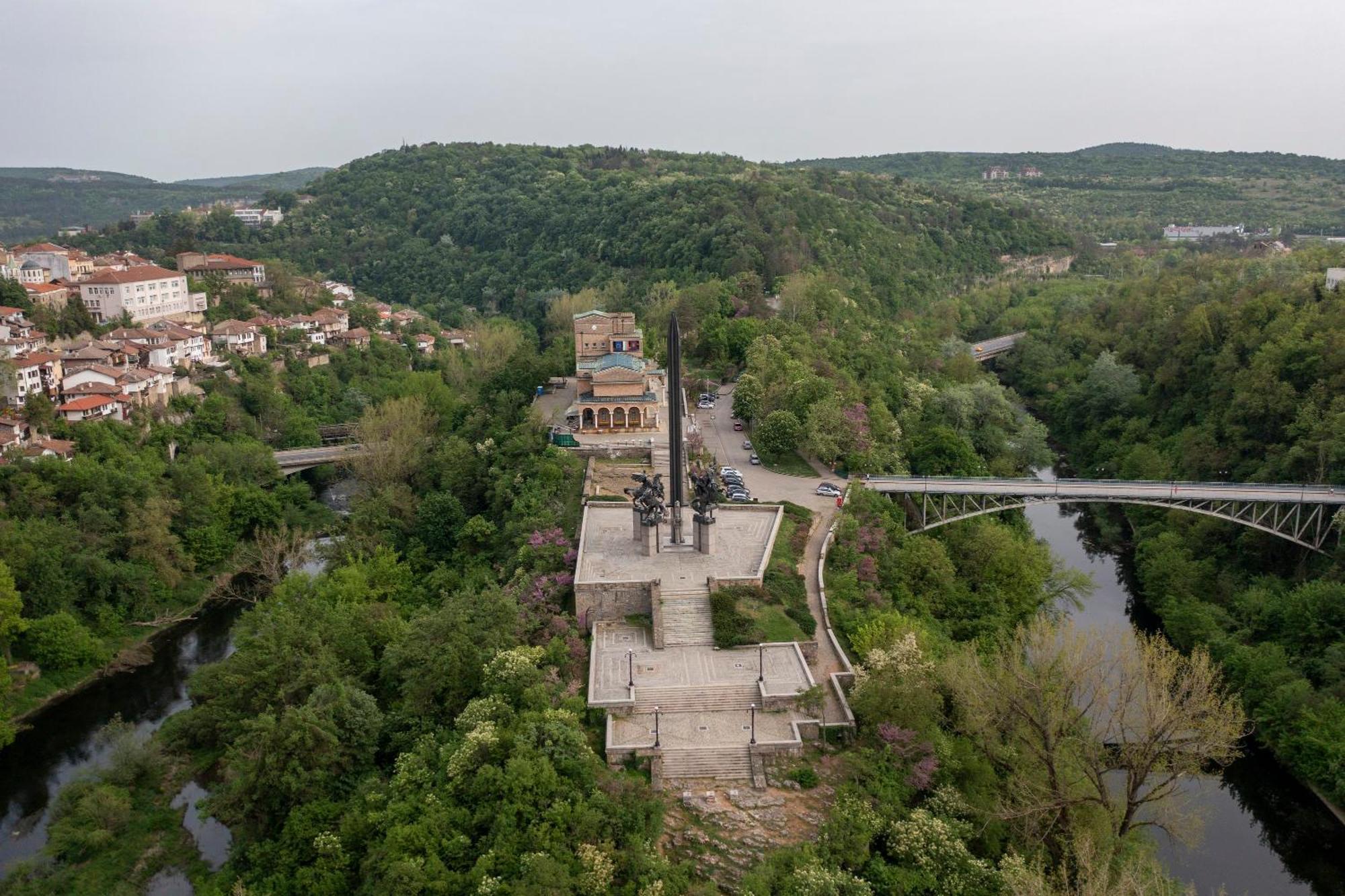 Bobevata Guest House - Floor 2 - Stunning View Old Town เวลีคอเทอร์โนโว ภายนอก รูปภาพ